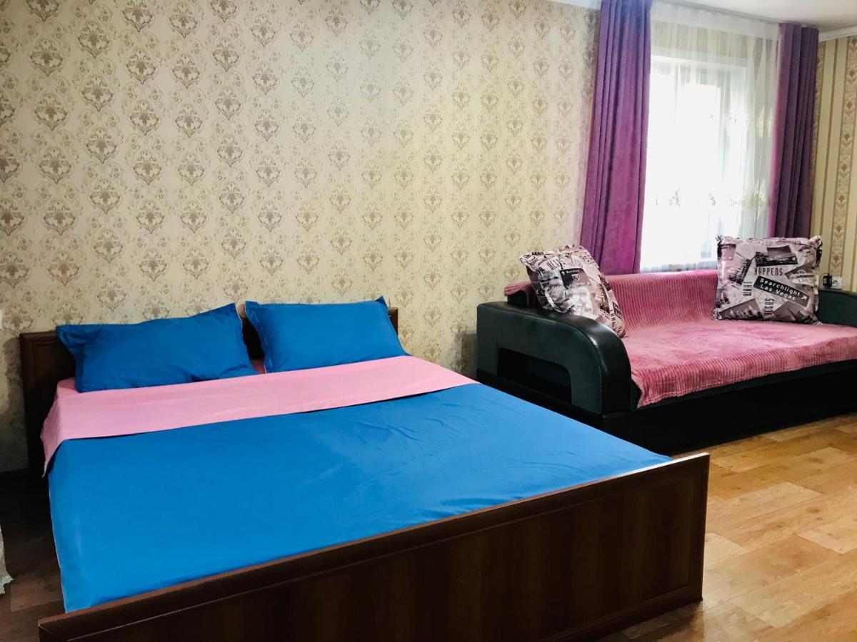 Apartaments In The City Center Karagandy Exterior foto